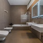 Lux 31 Vila