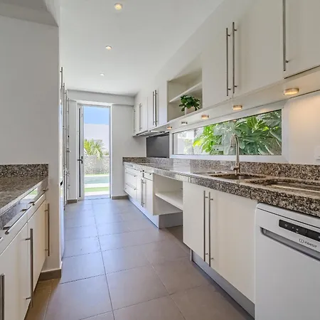 别墅 Lux 31 阿德耶